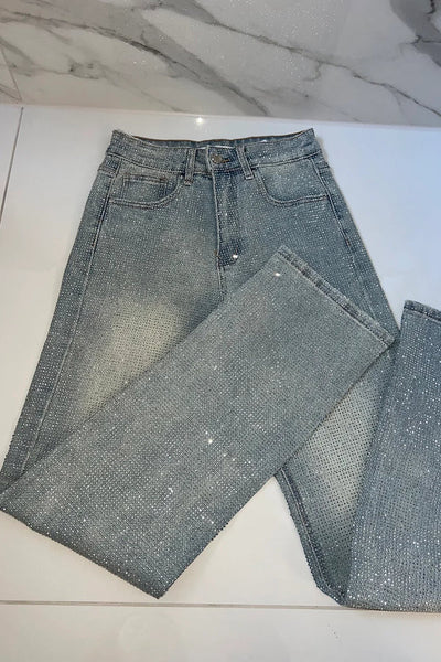 AKSEL – Le Jean Scintillant pour Briller en Toutes Circonstances