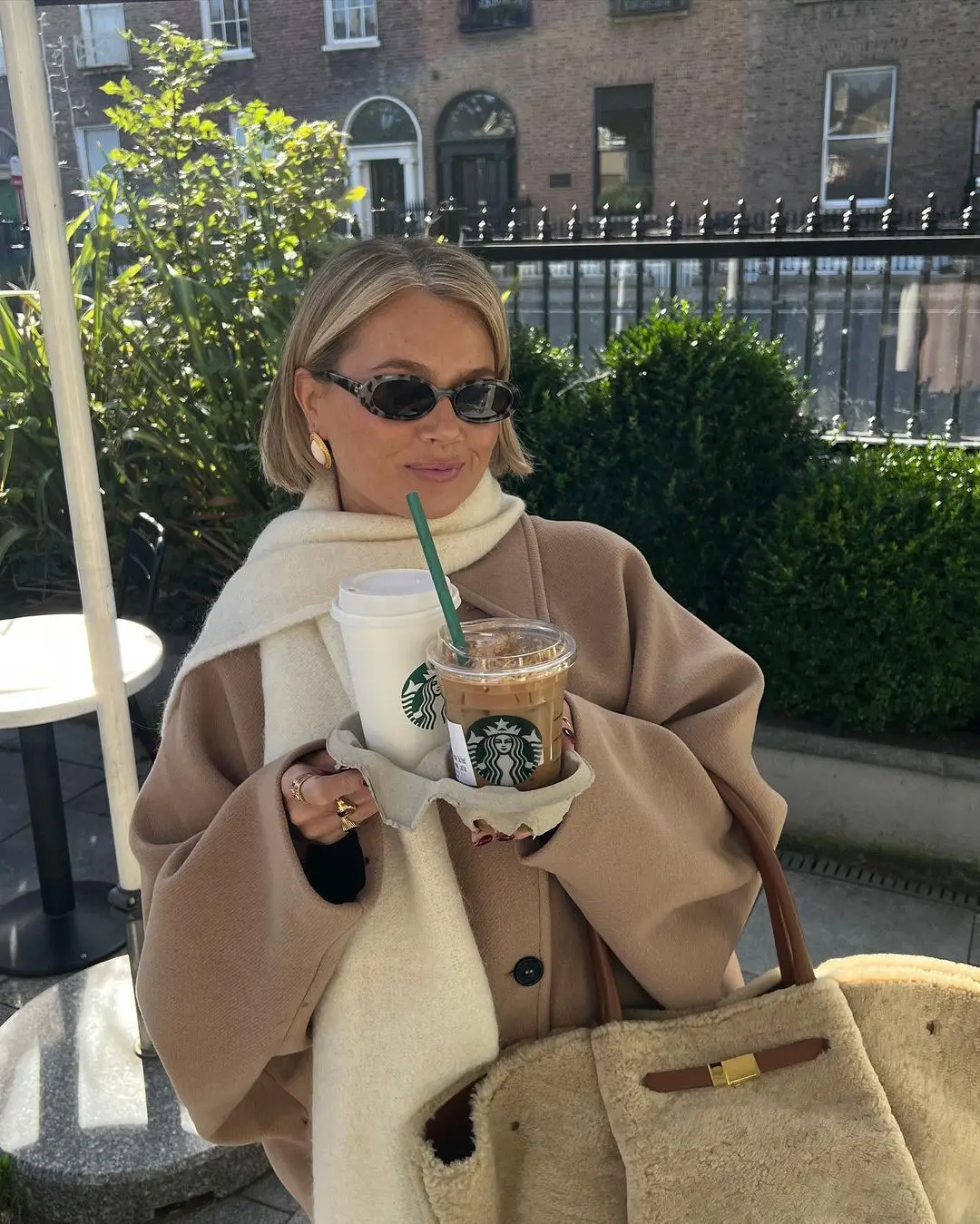 Ria – Le Manteau Oversize Élégant et Confortable